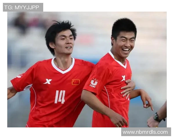 中国男足迎战乌拉圭力争在国际赛场上展现实力与风采 中国男足迎战乌拉圭力争在国际赛场上展现实力与风采